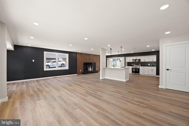 13203 CLARINGTON CT, Laurel, MD 20708