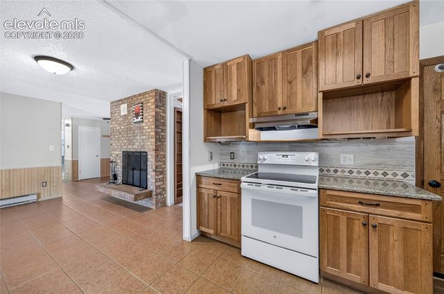 682 Sunnywood Loop, Woodland Park, CO 80863