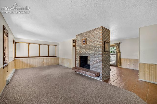 682 Sunnywood Loop, Woodland Park, CO 80863
