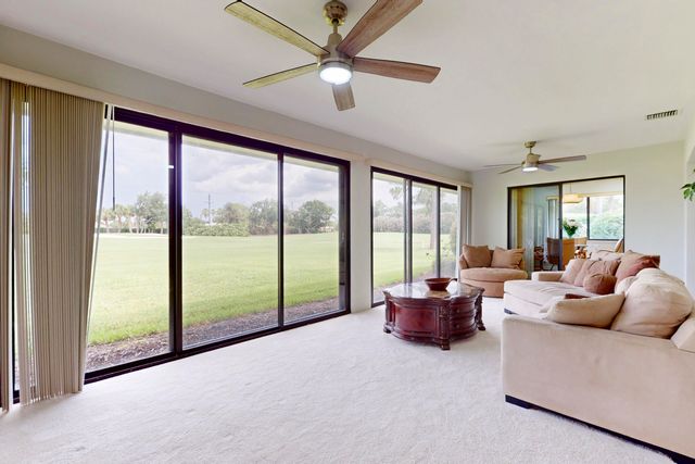 1543 SW Troon Circle, Palm City, FL 34990