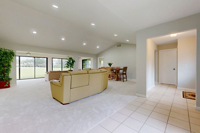 1543 SW Troon Circle, Palm City, FL 34990