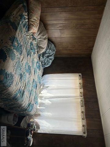 117 Sage Hen Rd, Salmon, ID 83467