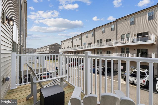 1043 INFERNO TER SE, Leesburg, VA 20175