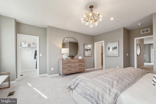 1043 INFERNO TER SE, Leesburg, VA 20175