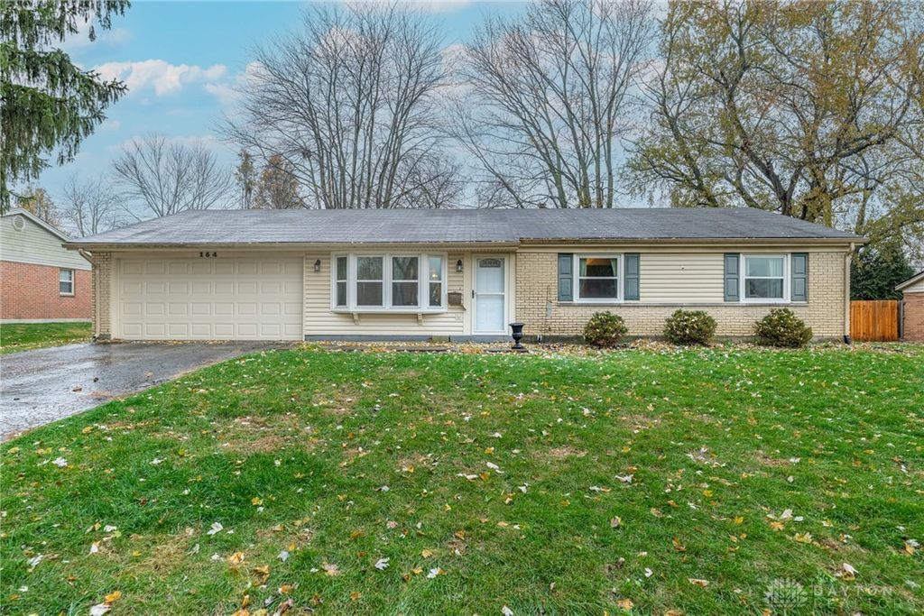 164 Waterford Drive, Centerville, OH 45458