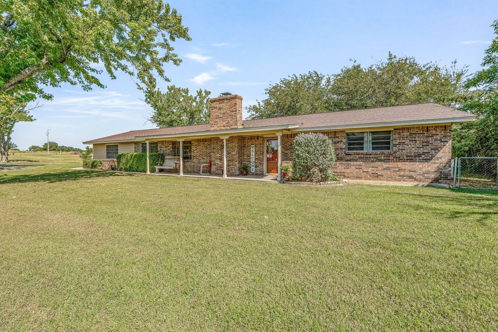 600 Highway 587, De Leon, TX 76444