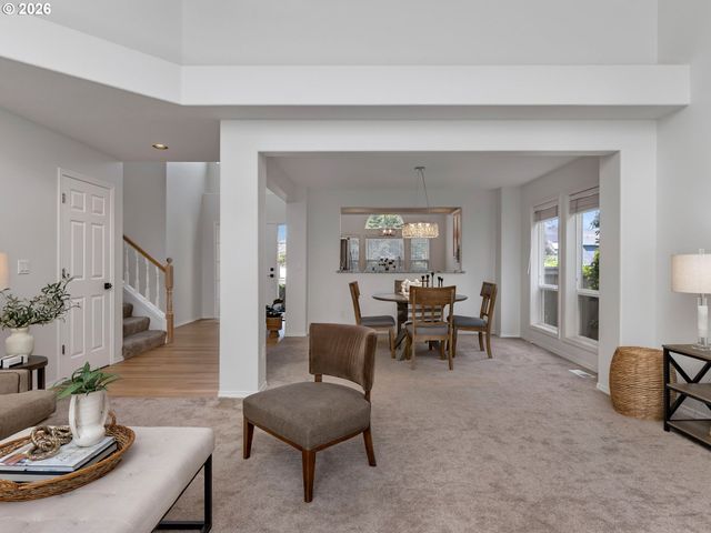 8720 Sw STONO Dr, Tualatin, OR 97062