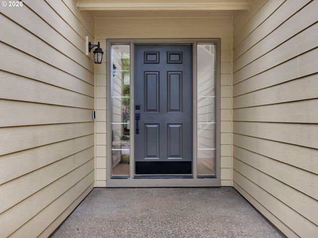 8720 Sw STONO Dr, Tualatin, OR 97062