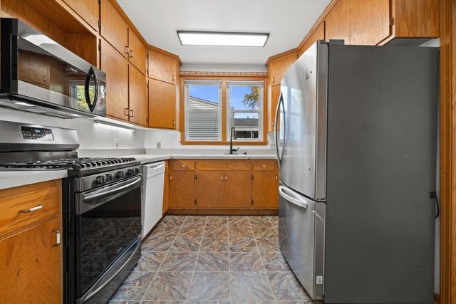 3550 Osborne BOULEVARD, Racine, WI 53405