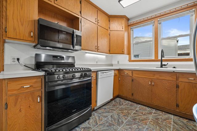 3550 Osborne BOULEVARD, Racine, WI 53405