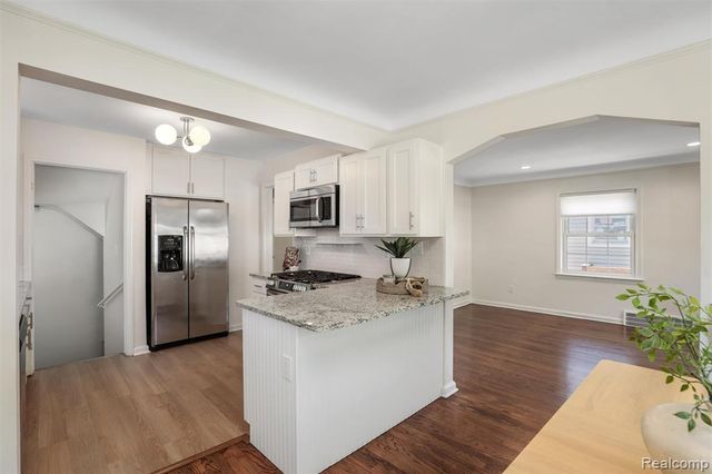 1107 Alberta Street, Ferndale, MI 48220