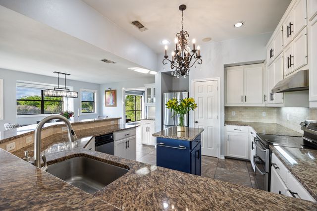310 James Drive, Heath, TX 75032