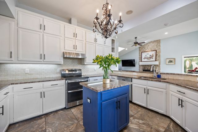 310 James Drive, Heath, TX 75032