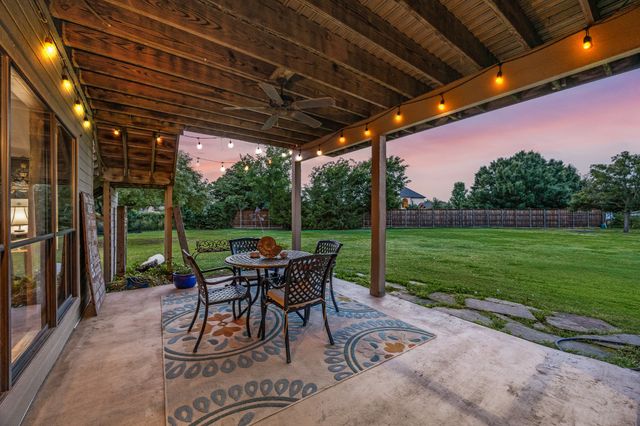 310 James Drive, Heath, TX 75032