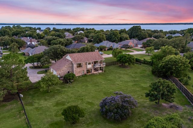 310 James Drive, Heath, TX 75032