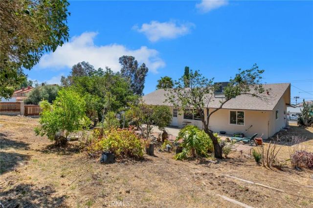 18310 Santa Fe, San Bernardino, CA 92407