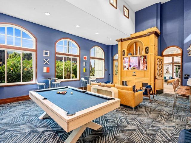 9263 Regents Rd B302, La Jolla, CA 92037