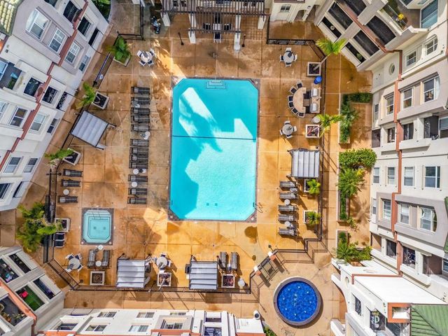 9263 Regents Rd B302, La Jolla, CA 92037