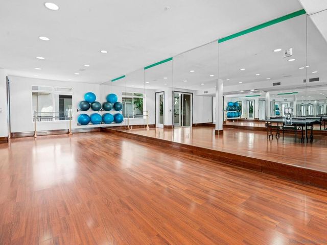 9263 Regents Rd B302, La Jolla, CA 92037