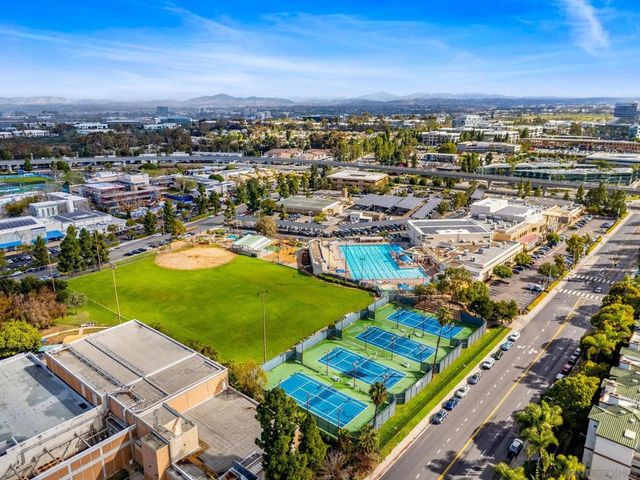 9263 Regents Rd B302, La Jolla, CA 92037