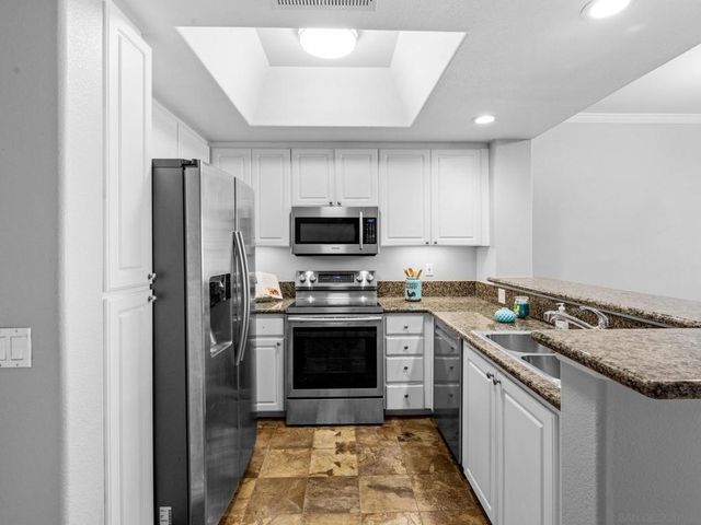 9263 Regents Rd B302, La Jolla, CA 92037