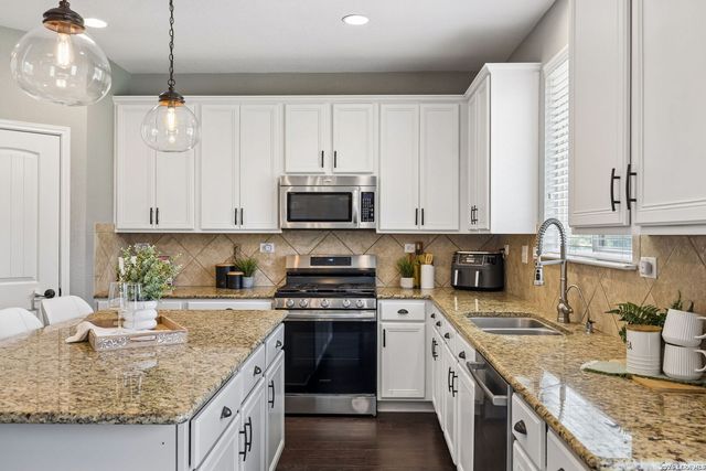 4031 Calle De Cobre, San Antonio, TX 78257