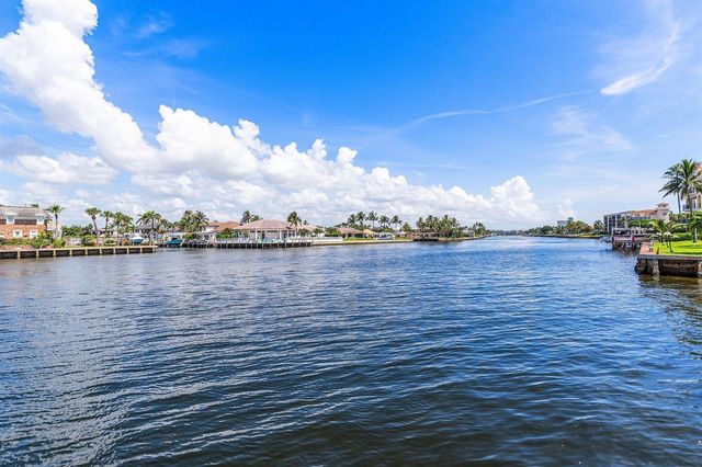 1222 Hillsboro Mile 24, Hillsboro Beach, FL 33062
