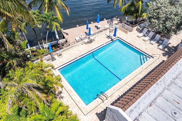 1222 Hillsboro Mile 24, Hillsboro Beach, FL 33062