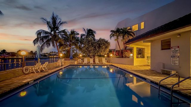 1222 Hillsboro Mile 24, Hillsboro Beach, FL 33062