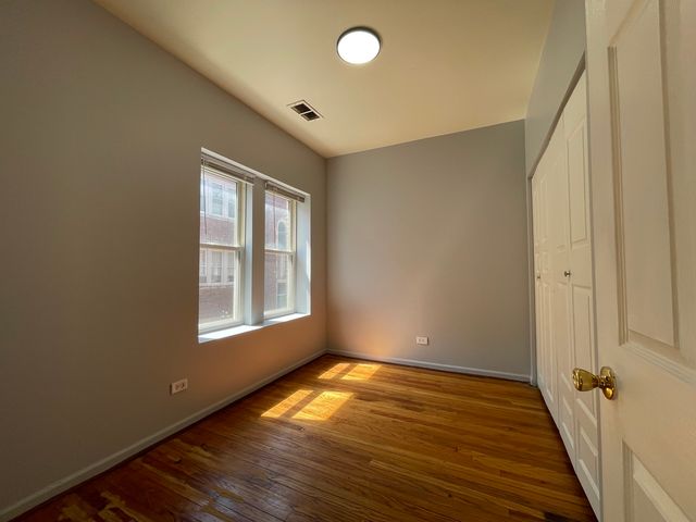 1160 N HARDING Avenue 2, Chicago, IL 60651