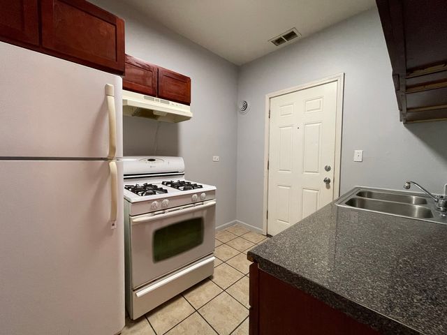 1160 N HARDING Avenue 2, Chicago, IL 60651