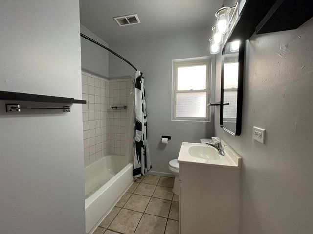 1160 N HARDING Avenue 2, Chicago, IL 60651