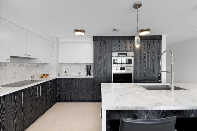 10201 E Bay Harbor Dr 507, Bay Harbor Islands, FL 33154