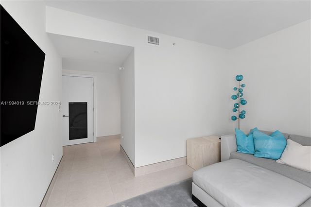 10201 E Bay Harbor Dr 507, Bay Harbor Islands, FL 33154