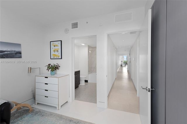 10201 E Bay Harbor Dr 507, Bay Harbor Islands, FL 33154