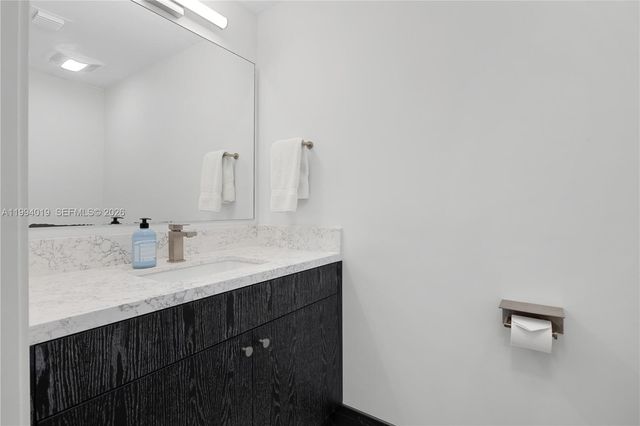 10201 E Bay Harbor Dr 507, Bay Harbor Islands, FL 33154