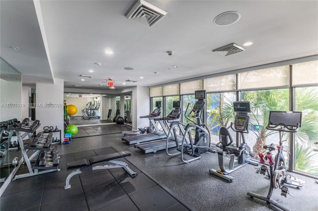 10201 E Bay Harbor Dr 507, Bay Harbor Islands, FL 33154