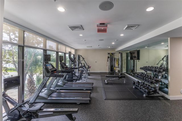 10201 E Bay Harbor Dr 507, Bay Harbor Islands, FL 33154