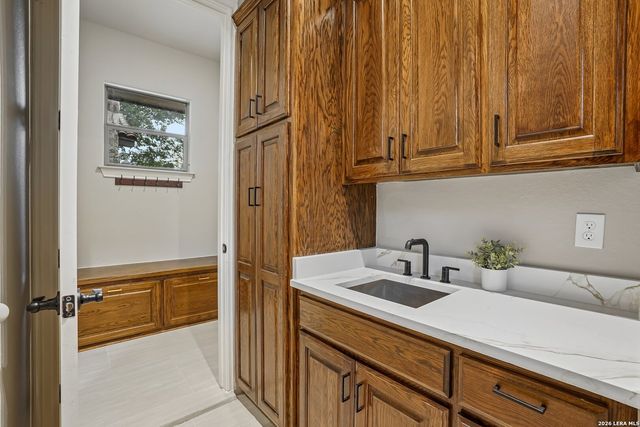 24927 ESTANCIA CIR, San Antonio, TX 78260
