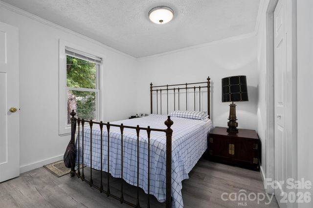 389 Rollins Road, Marshall, NC 28753