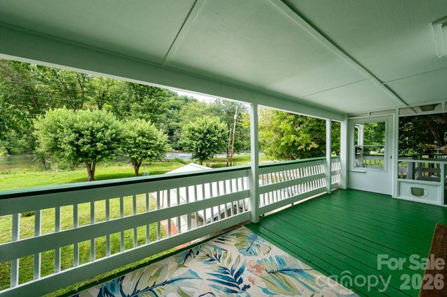 389 Rollins Road, Marshall, NC 28753