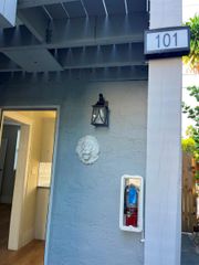 414 33RD Street 101, West Palm Beach, FL 33407