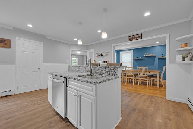 117 Malvern Rd, Worcester, MA 01610