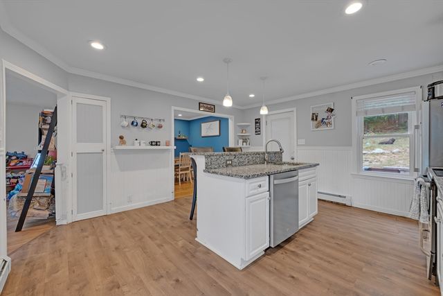 117 Malvern Rd, Worcester, MA 01610