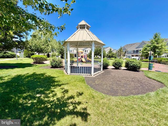 2602 LEXINGTON MEWS, Swedesboro, NJ 08085