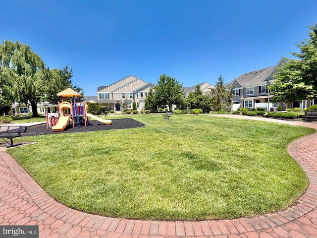 2602 LEXINGTON MEWS, Swedesboro, NJ 08085