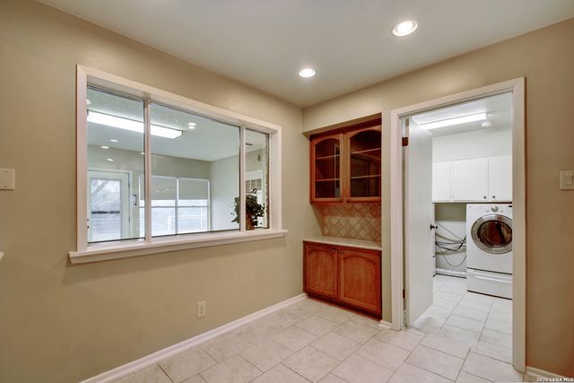 2206 BLUEBERRY HILL ST, San Antonio, TX 78232