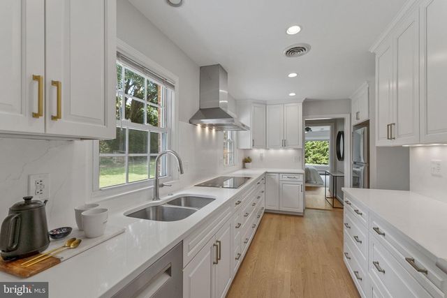 24100 DOREEN DR, Gaithersburg, MD 20882