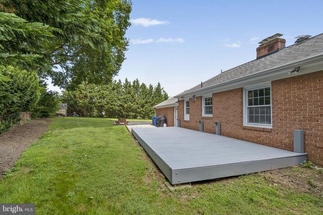 24100 DOREEN DR, Gaithersburg, MD 20882