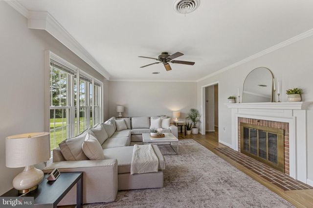 24100 DOREEN DR, Gaithersburg, MD 20882